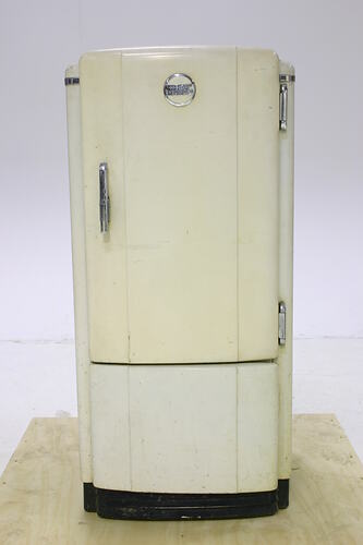 Refrigerator Crosley Shelvador Cream United States Of America 1930s