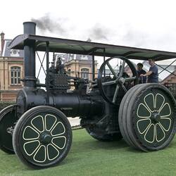 Restored Cowley Steam Traction Engine on Arena at Scienceworks, circa Feb 2002