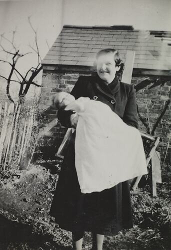 Lucy Hathaway with baby Merle Hathaway, Wing, England,1948