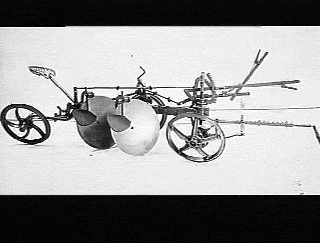 2-FURROW CANE PLOUGH WITH AUTO LIFT (......)