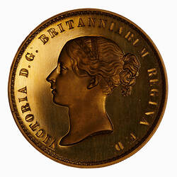 Pattern Coin - 5 Pounds, Queen Victoria, Great Britain, 1839 (Obverse)