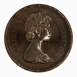 Coin - 1 Pound, Elizabeth II, Great Britain, 1984 (Obverse)