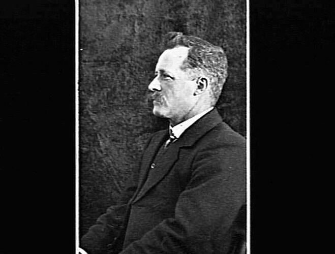 EDGAR PITTS - LILLIAN'S BROTHER - PORTRAIT