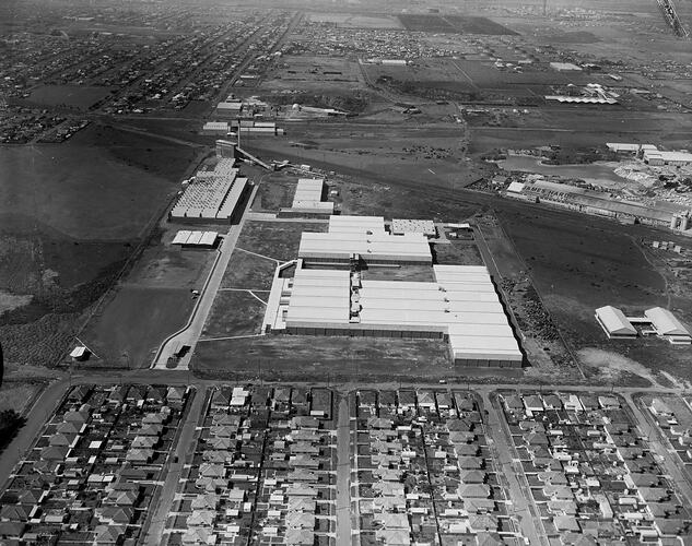 Davies Coop & Company, Aerial View of Kingsville, Victoria, 10 Jan 1960