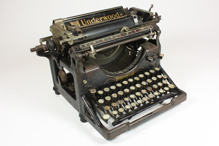 Typewriter - Underwood Typewriter Company, Model No. 5, 1924