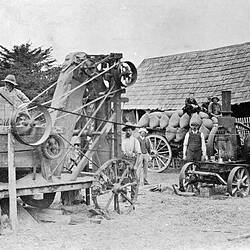 Negative - Hornsby Oil Engine & Chaff Cutter, 'Amphitheatre' Station, Victoria, 1908