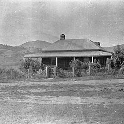 Negative - Farmhouse With Surrounding Verandas, Tallangatta District, Victoria, circa 1920