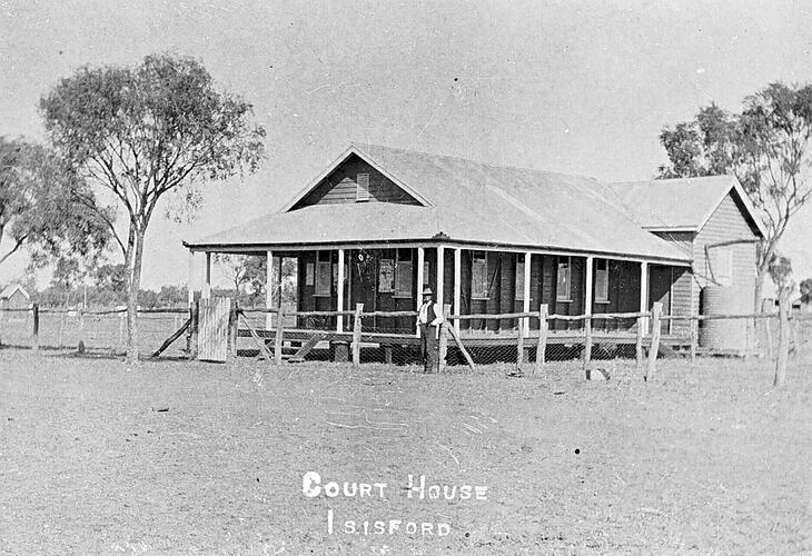 COURT HOUSE ISISFORD
