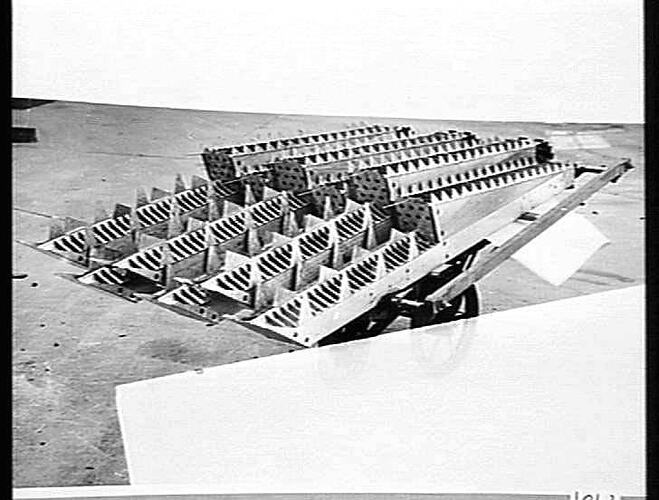 SINGLE STEP STRAW WALKER NO. 7: APRIL 1955