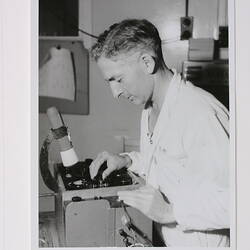 Photograph - Kodak Australasia Pty Ltd,  pH/pAG Laboratory, Abbotsford, Victoria, 1950-1960