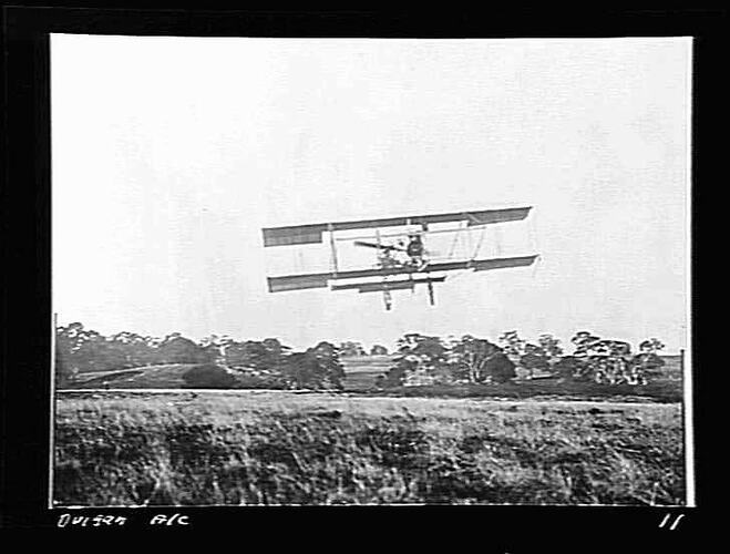 Negative - Duigan Aircraft in Flight, circa 1911