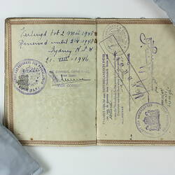 Passport - Jan Roos, Batavia, 2 May 1941