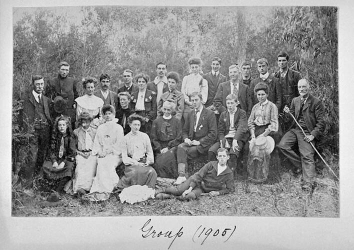 Group (1905)
