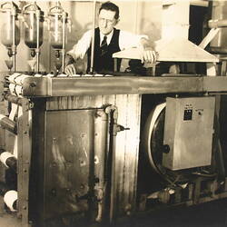 Photograph - Kodak Australasia Pty Ltd, Paper Processor Machine, V-Mail, Abbotsford, Victoria, 1939-1945