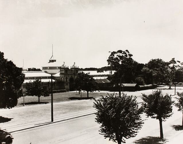 Photograph - Eastern Annexe from Nicholson Street, Exhibition Building, Melbourne, 1928