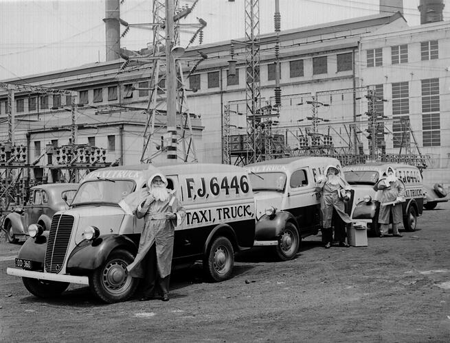 [Newport Power Station's Christmas picnic, Newport, December 1949.]