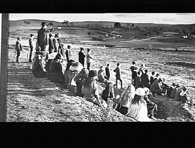 TARADALE - STATE SCHOOL EXCURSION