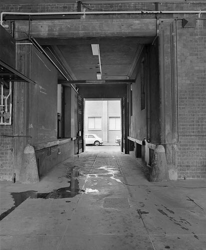 Little Lonsdale Street courtyard entrance, Science Museum, Melbourne, 1975
