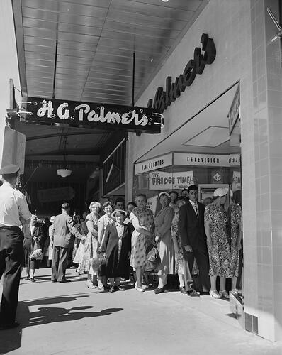 H. G. Palmer Pty Ltd, Shop Exterior, Melbourne, Victoria, Nov 1958