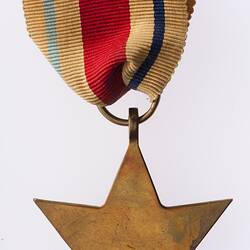 Medal - The Africa Star, Great Britain, 1945 - Reverse