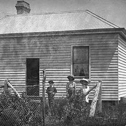 Negative - Eldorado District, Victoria, 1905-1915