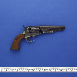 Revolver - Colt 1862 Police