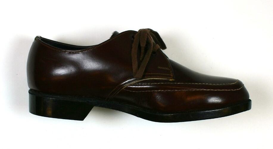 Left Shoe - Regina Shoes, Gerry Gee, 1960
