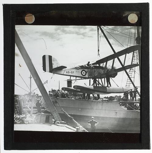 Lantern Slide - Wapiti A5-37 & the Discovery II, Ellsworth Relief Expedition, Williamstown, Dec 1935