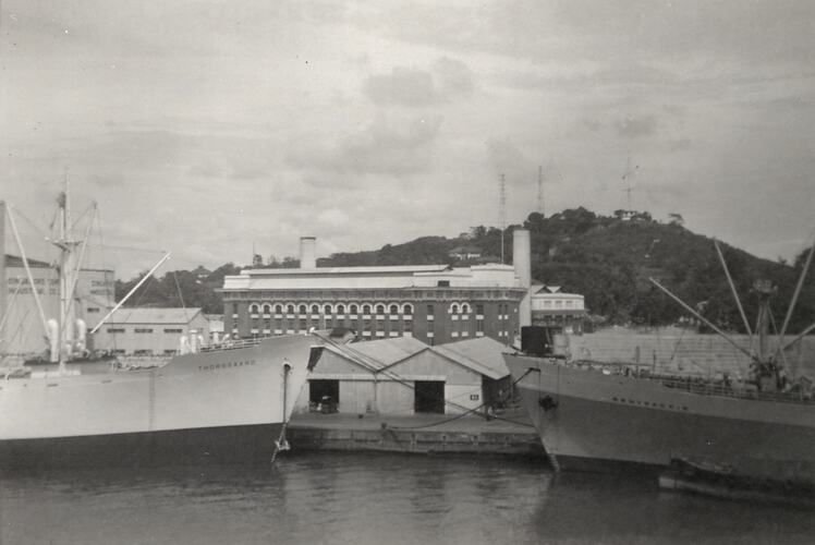Singapore wharfs, 2 December 1961