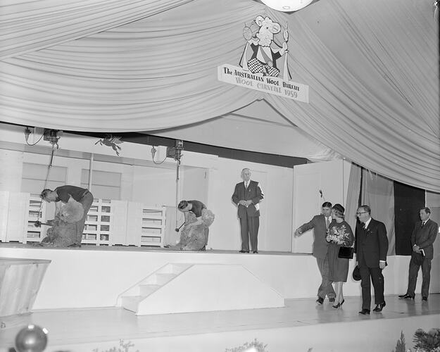 Australian Wool Board, Sheep Shearing Competition, Royal Melbourne Show, Flemington, Victoria, 18 Sep 1959