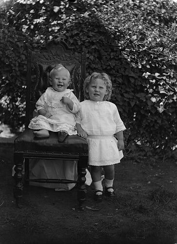 Portrait of Children in Garden, 1890