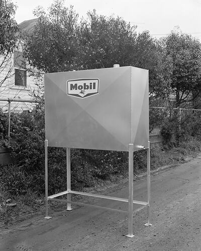 Vacuum Oil Co, Mobil Storage Tank, Yarraville, Victoria, 12 Jun 1962