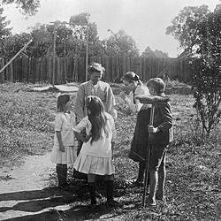 Negative - 'Mum & the Kids Hatch a Plot', Katoomba, New South Wales, circa 1915