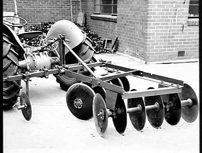 10 DISC OFFSET HARROW FOR FERGUSON TRACTOR: SEPT 1953