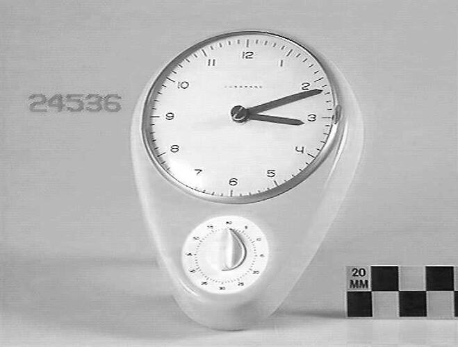 Horloge de cuisine avec minuterie (1951) Max Bill.