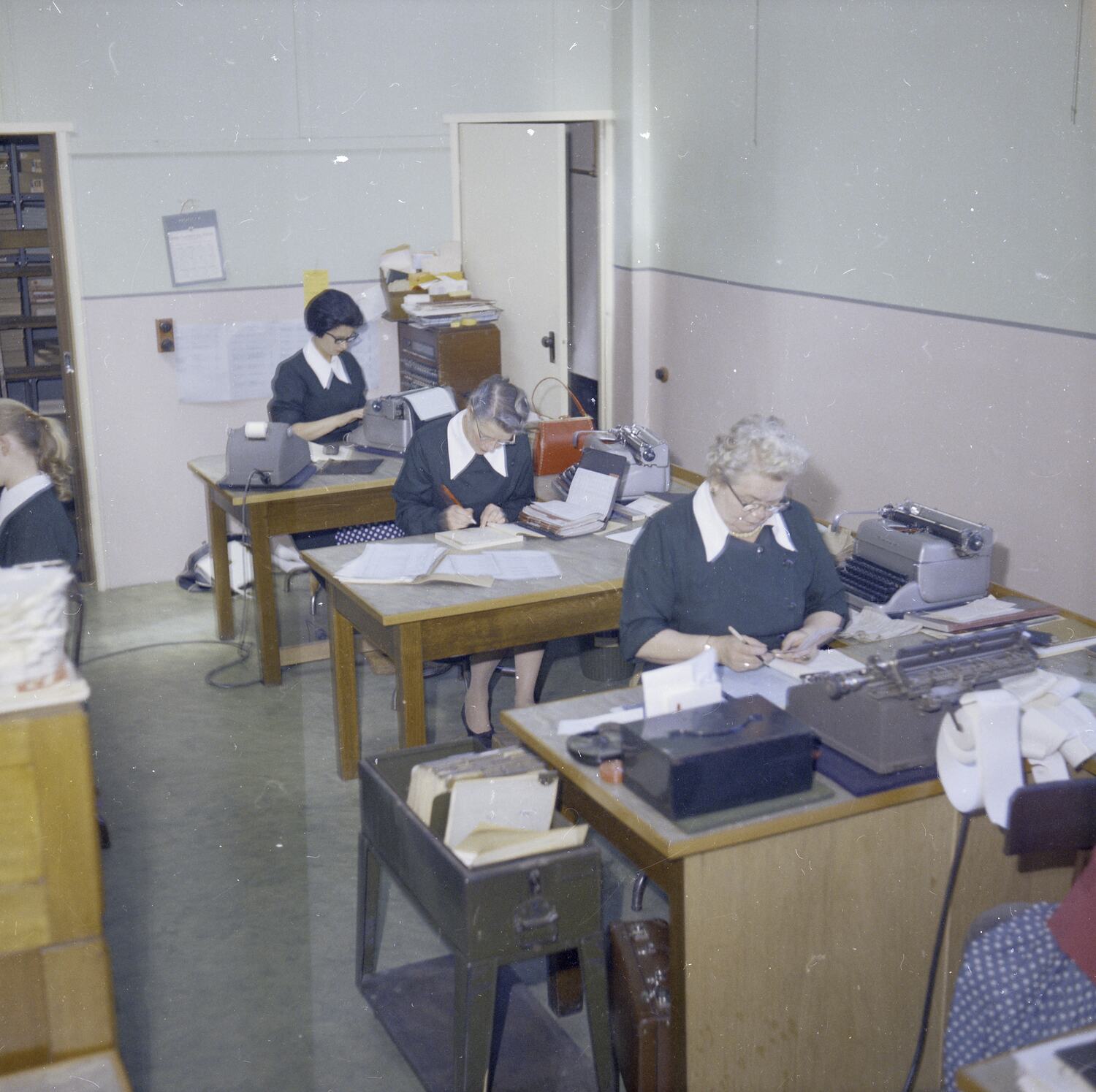 Negative Kodak Australasia Pty Ltd,Women at Office Desks, Hobart