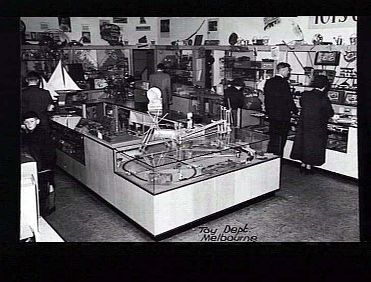 Photograph Herbert Small's Camera Shop, Melbourne, Victoria, circa 1930s