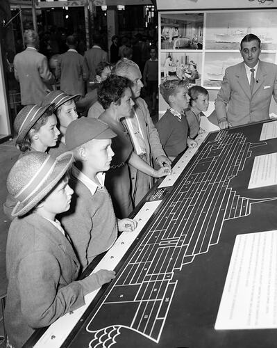 Shell Co., Crowds at the Petroleum Information Bureau Exhibition Stand, Victoria, 13 Mar 1959