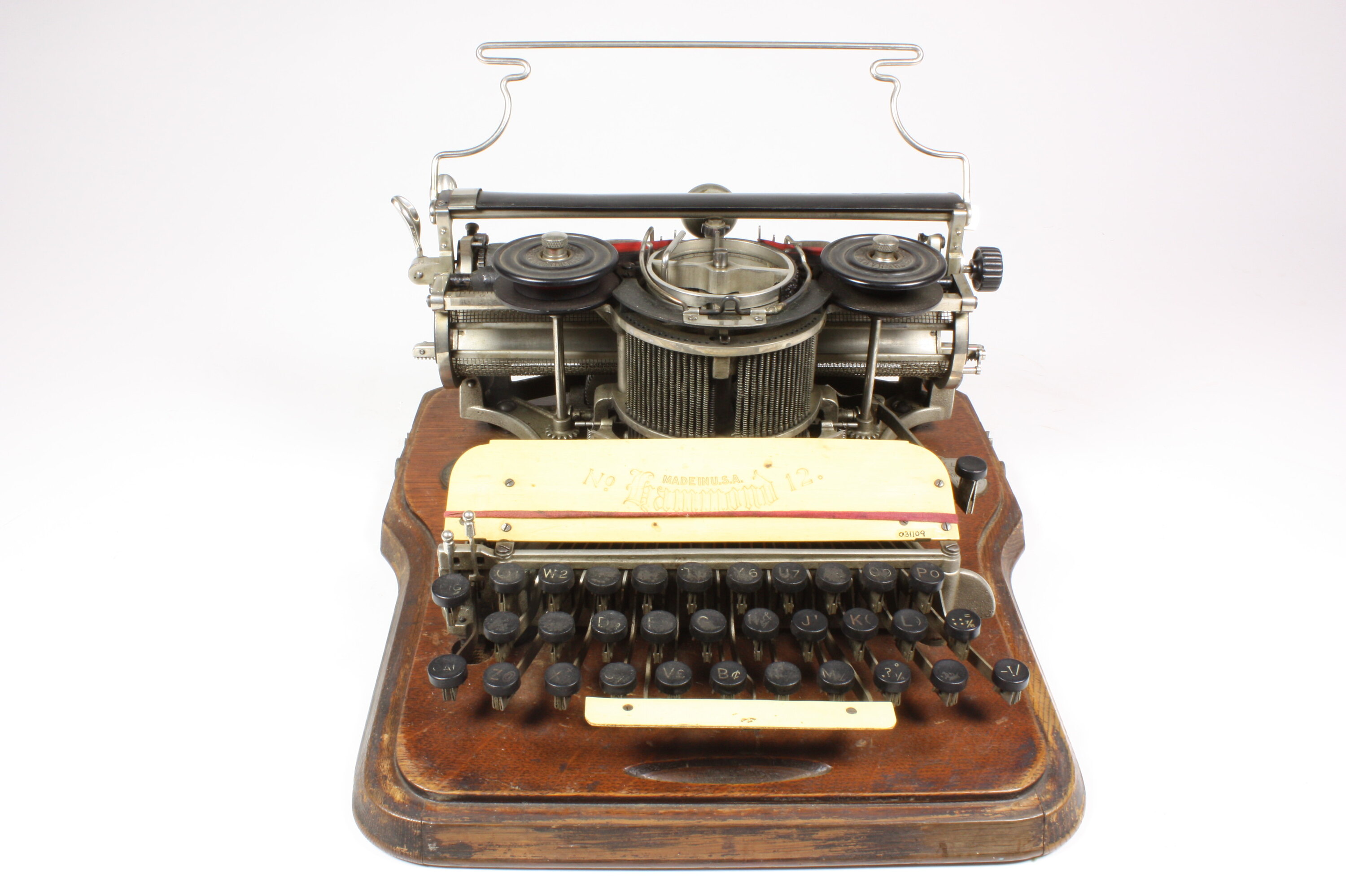 Typewriter - Hammond Typewriter Co., Model 12 , circa 1910
