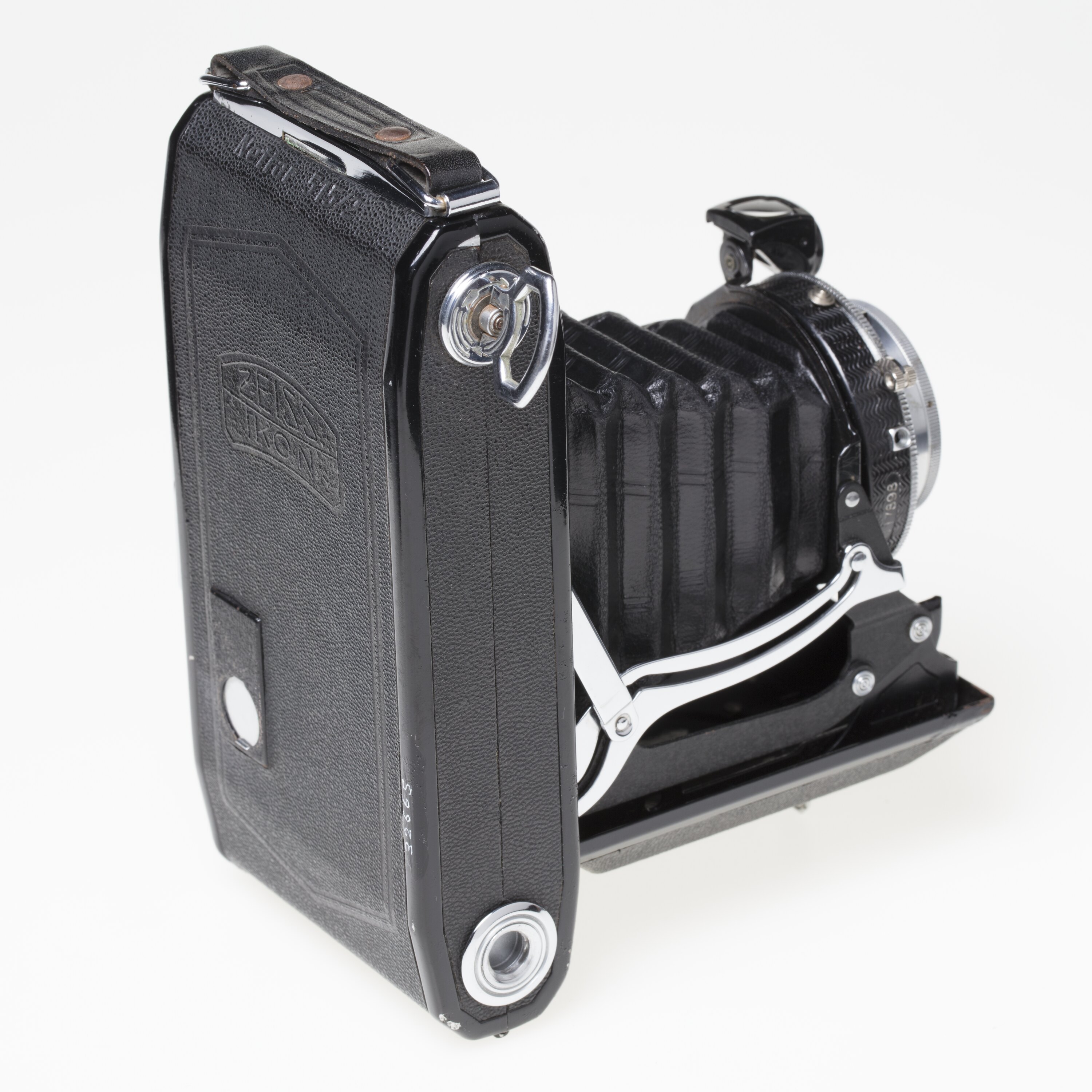Camera - Zeiss Ikon, 'Nettar 515-2', Dresden, Germany, circa