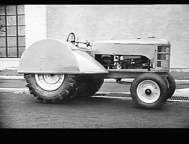 101 `JUNIOR' ORCHARD TRACTOR: OCT 1941