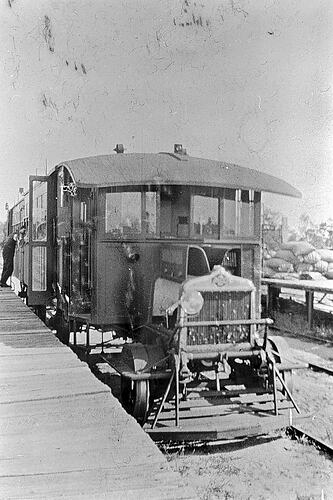 [Rail motor waiting at Moira Station, circa 1925.]
