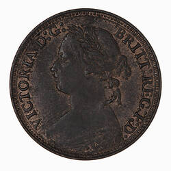 Coin - Farthing, Queen Victoria, Great Britain, 1880 (Obverse)