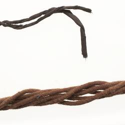 Neck ornament, Australia, Gulf