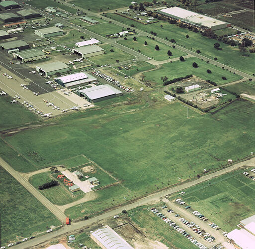 Colour aerial photograph of Moorabbin airport.