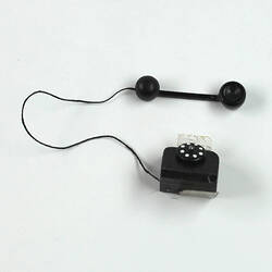 Toy telephone