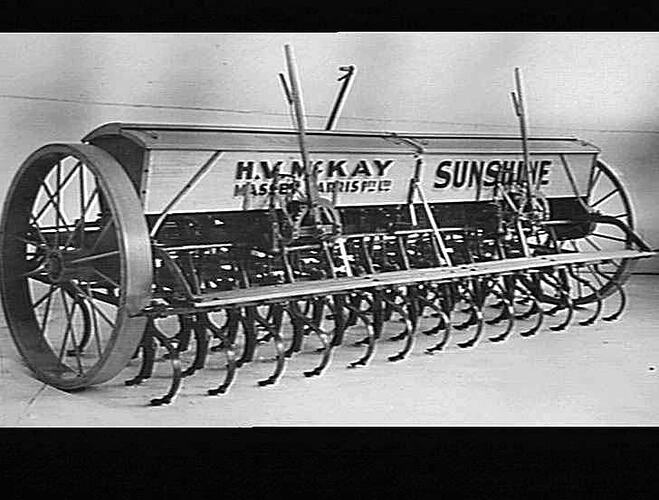24 ROW `SUNTYNE' W/- LARGE BOX: DEC 1938