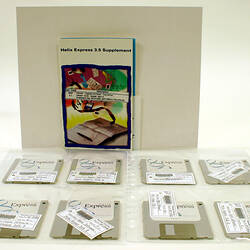 Apple Macintosh Software - Helix Express, Database, 3½" Floppy Disks, 1992