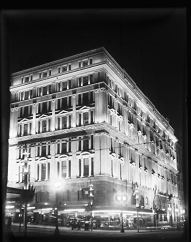 Digital Photograph - Night View of Melbourne Sports Depot, Corner Elizabeth & Bourke Streets, Melbourne, circa 1920