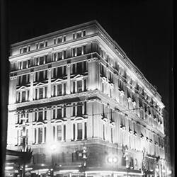 Digital Photograph - Night View of Melbourne Sports Depot, Corner Elizabeth & Bourke Streets, Melbourne, circa 1920